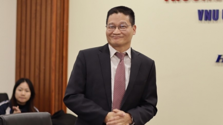 Khi phát hiện ngành học, trường học không phù hợp, sinh viên nên làm gì?