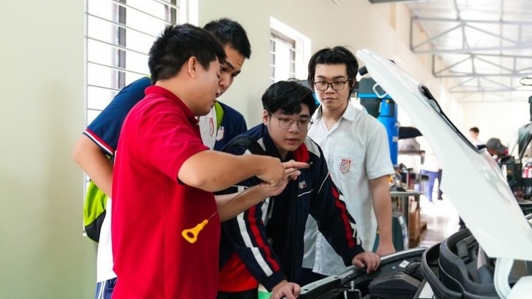 Học sinh tốt nghiệp trung học nghề vừa có kiến thức văn hóa lẫn kỹ năng nghề