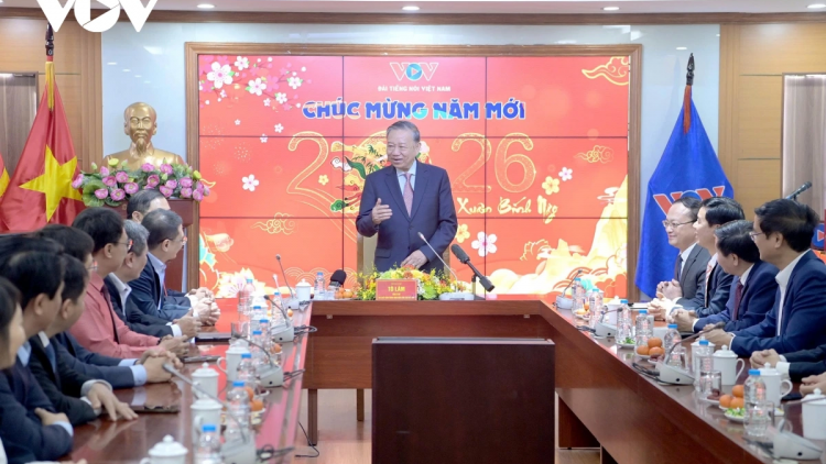 Tổng Bí thư Tô Lâm chúc Tết cán bộ công nhân viên, kỹ thuật viên Đài TNVN (VOV)