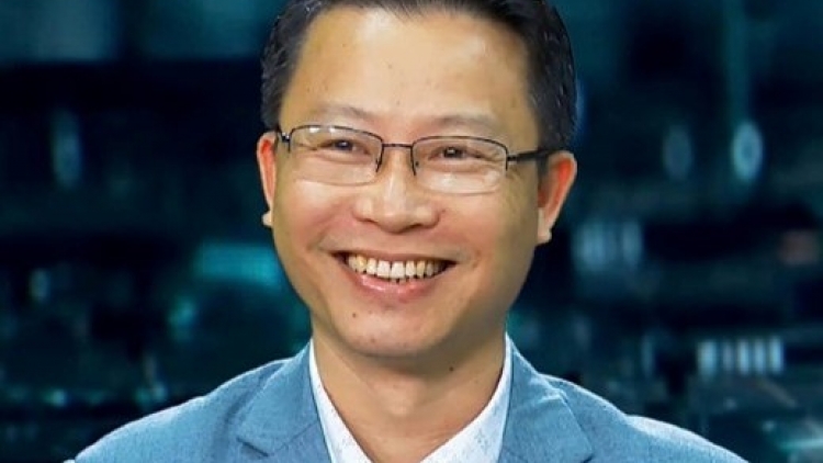 GS Phan Mạnh Hưởng: Năm con ngựa nhắc tôi đừng nhầm lẫn tốc độ với chiều sâu!