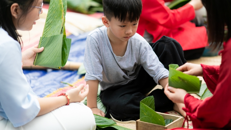 Tết học đường: gieo mầm giá trị truyền thống cho học sinh