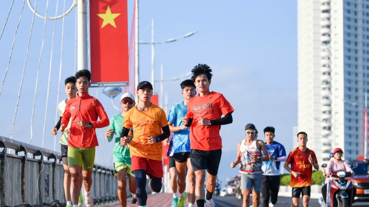 Khi những cung đường chạy trở thành “bước đà” để cộng đồng tiến lên