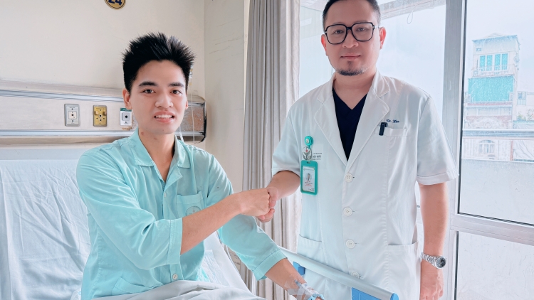 Ghép thận tự thân cứu sống bệnh nhân đa chấn thương