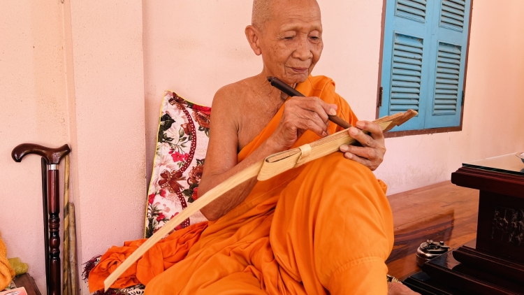 Giữ hồn sách lá trên nền tảng số