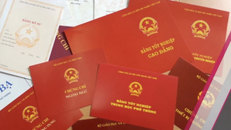 Chính thức cấp văn bằng số, hiệu trưởng có quyền cấp bằng THPT