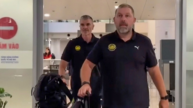 Tuyển Malaysia đã có mặt tại Ninh Bình, sẵn sàng đối đấu Việt Nam