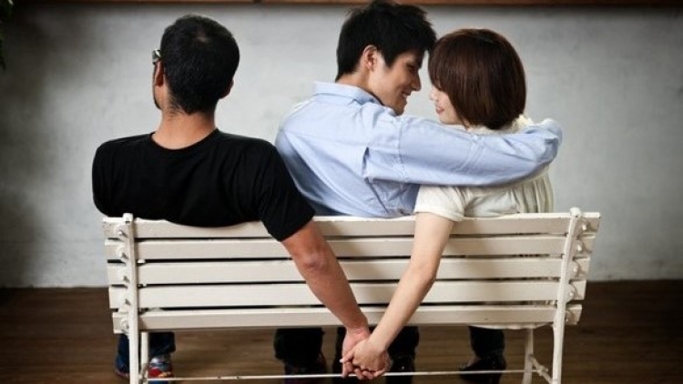 Ngoại tình có phải là khởi đầu của đổ vỡ?