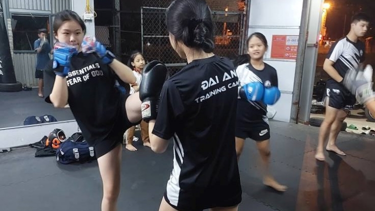 Nữ giới rèn luyện thể thao nhằm phòng ngừa bạo lực