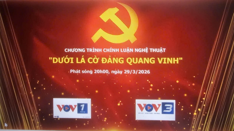 Chương trình chính luận nghệ thuật "Dưới lá cờ Đảng quang vinh"