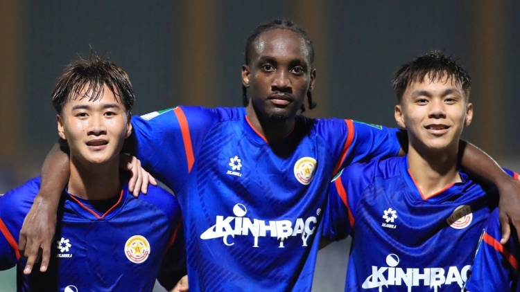 Vòng 15 giải bóng đá HNQG - Quy Nhơn United thoát thua ở Hưng Yên 