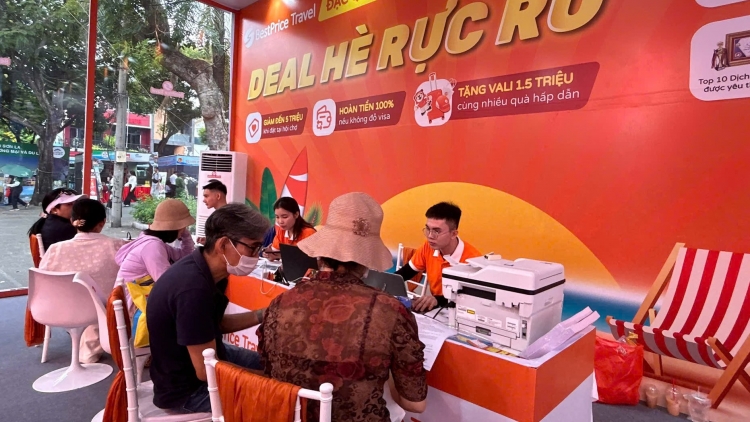 Tour 30/4-1/5 "nóng" sớm, hút khách mạnh