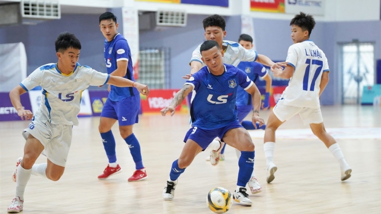 Sahako và Thái Sơn Nam TP.HCM đại thắng, cuộc đua vô địch futsal thêm nóng