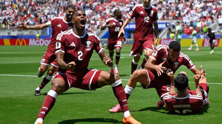 Qatar giành điểm số đầu tiên trong lịch sử World Cup