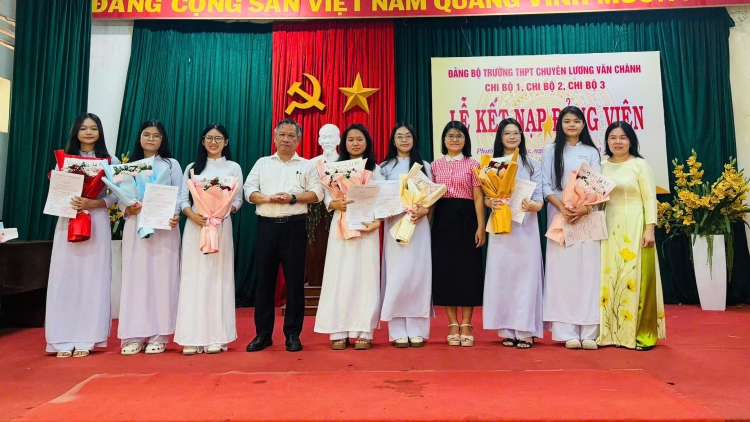 Cùng con vượt qua thất bại đầu đời