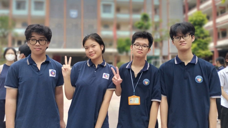 Hơn 80% học sinh Hà Nội đỗ vào lớp 10 công lập