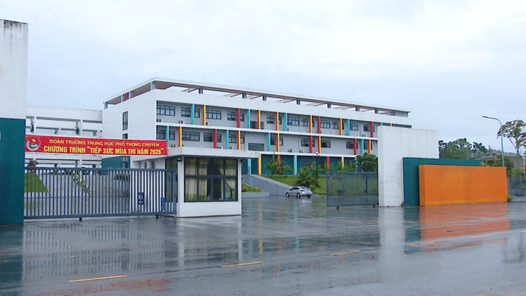 Vụ điểm thi Toán ở Tuyên Quang: Sở đề xuất thi lại, Bộ nói xử lý giữ vững kỷ cương