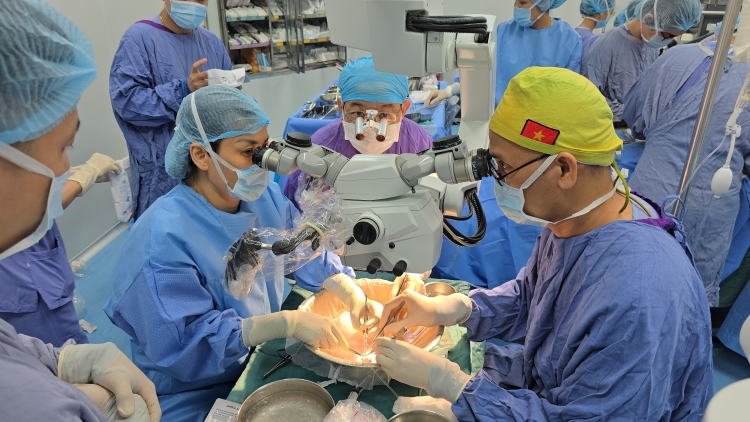 Lần đầu tiên Việt Nam ghép thành công dương vật từ người cho chết não