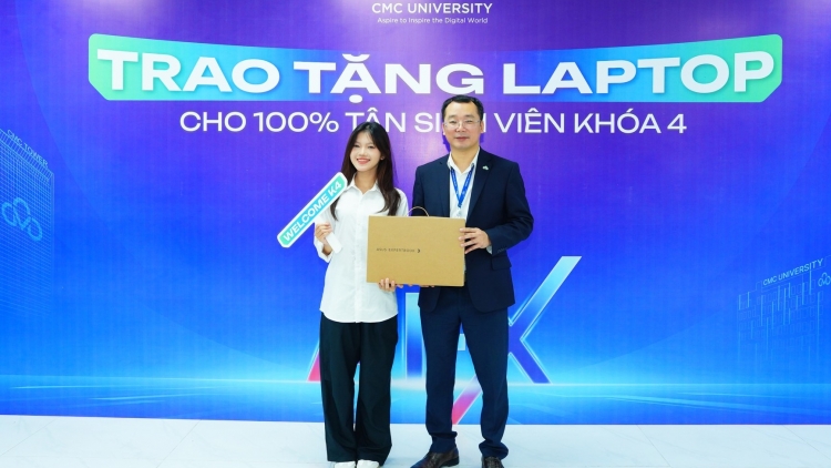  Thí sinh đăng ý nguyện vọng 1,2,3 vào CMC được tặng máy tính bảng 
