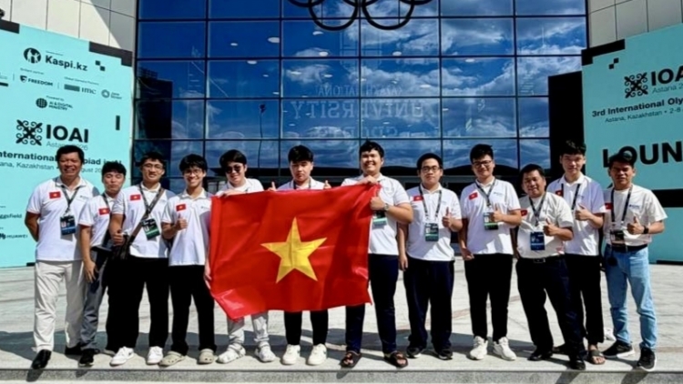 Học sinh Việt Nam đoạt 7 huy chương tại Olympic Trí tuệ nhân tạo quốc tế 