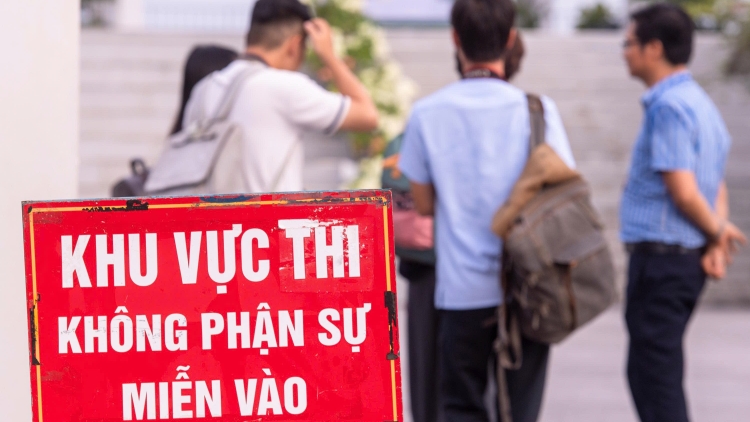 Ngày đầu tiên thi lại tốt nghiệp: toàn bộ thí sinh Tuyên Quang dự thi