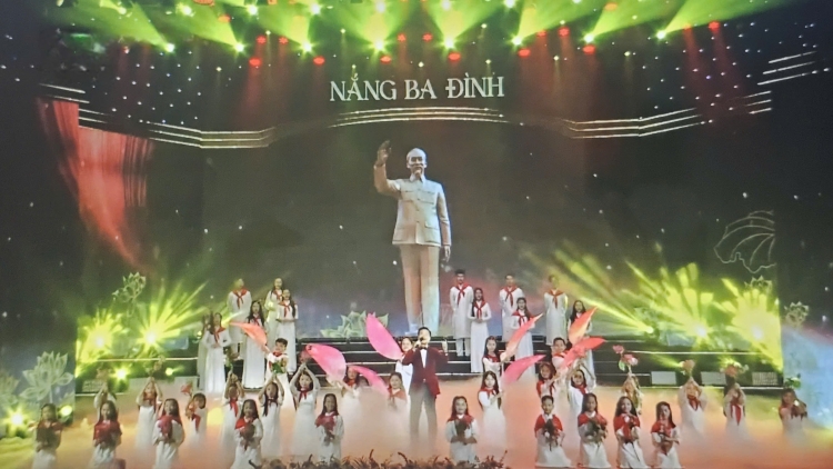 “Nắng Ba Đình” tái hiện hành trình lịch sử và khát vọng Việt Nam