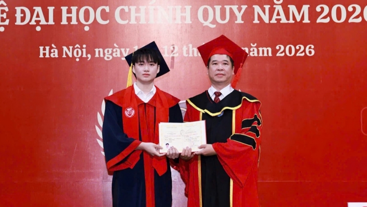 Bền bỉ theo đuổi đam mê, nam sinh ngành Hóa giành học bổng tiến sĩ ĐH Nanyang
