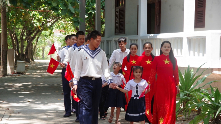 Tiếng trống khai trường vang giữa trùng khơi Trường Sa