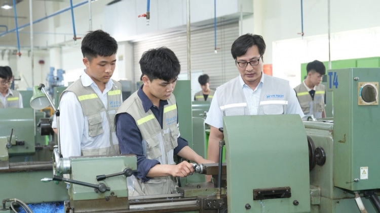 Trường nghề được phép hợp tác doanh nghiệp thành lập khoa đào tạo chuyên môn 