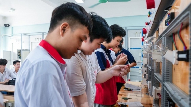 Quy định kiến thức chương trình THPT trong giáo dục trung học nghề