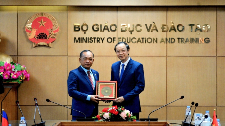 Sắp thành lập Trung tâm Việt Nam học tại Đại học Tổng hợp Hoàng gia Phnom Penh