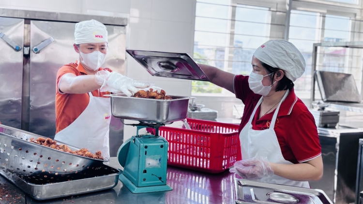 Giám sát bữa ăn bán trú bằng công nghệ