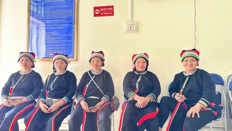 Tuyên truyền viên ở vùng cao: Những bước chân bền bỉ bám bản