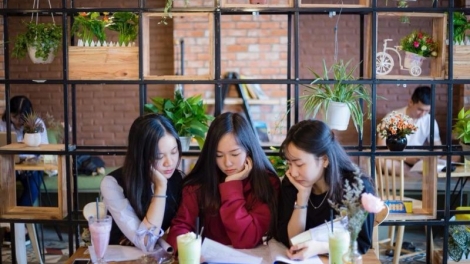 Học nhóm làm sao để không biến thành buổi “tám chuyện”?