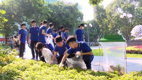 Lan tỏa phong trào xây dựng thủ đô "sáng - xanh - sạch - đẹp" dịp đại lễ