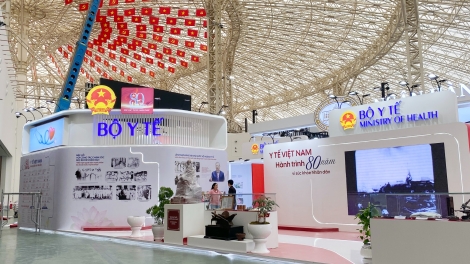 Những cột mốc tự hào và khát vọng chăm sóc sức khỏe toàn dân