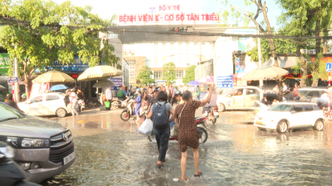 Bệnh viện K Tân Triều ngập trong biển nước