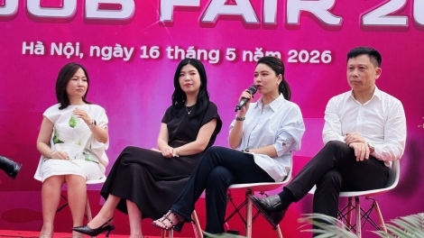 Thị trường lao động khốc liệt - "Cửa" nào cho sinh viên báo chí thời AI?
