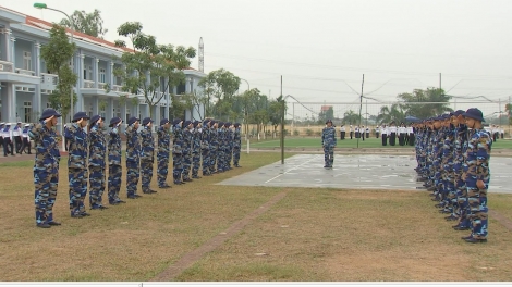 Quân nhân nghỉ việc sớm có thể được trợ cấp 5 tháng tiền lương