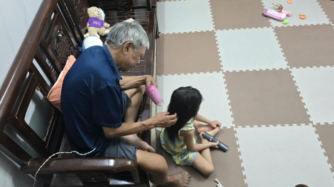 Nghỉ hè của cháu và là mùa "đoàn viên" của ông bà