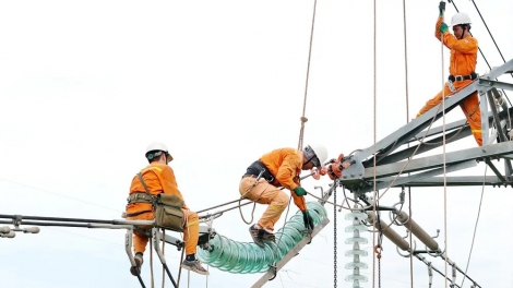 Sửa chữa, nâng cấp hệ thống đường dây và trạm để tăng độ tin cậy vận hành
