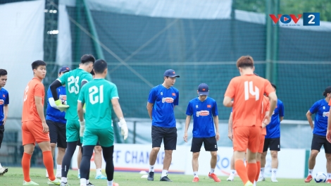 HLV Kim Sang Sik: “Niềm vui sẽ được nhân đôi khi chúng ta vượt qua khó khăn và giành chiến thắng”