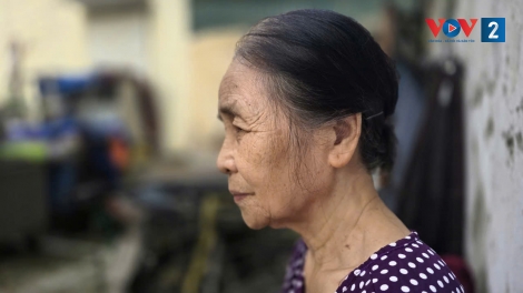Người già hay tủi vì con