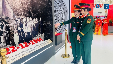 “Thanh gươm và lá chắn” – Điểm nhấn cuốn hút tại Triển lãm thành tựu 80 năm