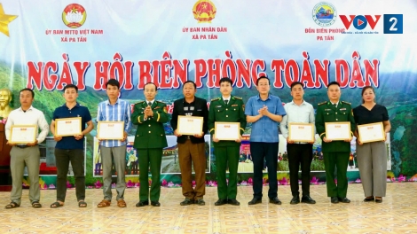 Bồi đắp "thế trận lòng dân" vững chắc từ biên cương đến hải đảo