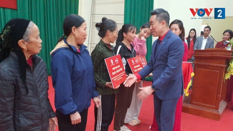 Hơn 1.5 triệu suất quà tặng người nghèo trong dịp Tết Bính Ngọ