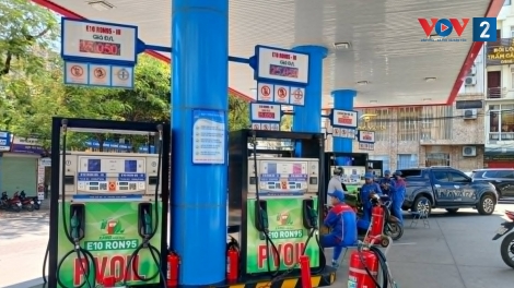 Xăng E10: Người dân chủ động tìm hiểu, sẵn sàng thích nghi
