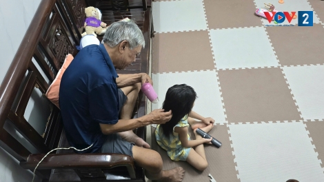 Nghỉ hè của cháu và là mùa "đoàn viên" của ông bà