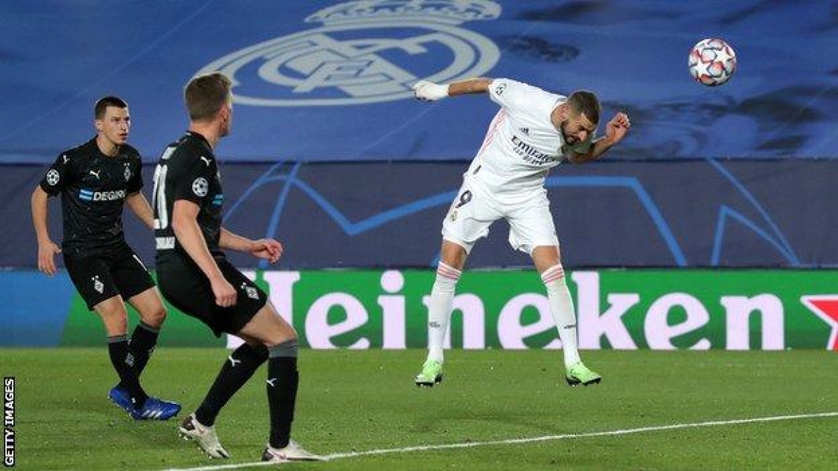Hai pha đánh đầu của Benzema mang về chiến thắng 2-0 cho Real