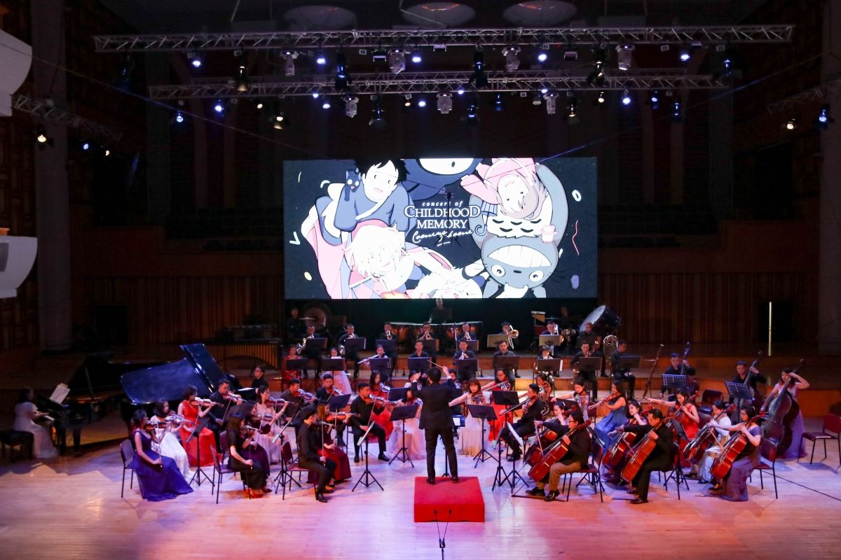 Ba đêm diễn của chương trình hòa nhạc “Concert of Childhood Memory 2020” với chủ đề "Về nhà" đã diễn ra đầy cảm xúc vào ngày 29, 30, 31/11 tại Phòng hoà nhạc lớn, Học viện Âm nhạc Quốc gia Việt Nam (Hà Nội), quy tụ hơn 60 nghệ sĩ trẻ đầy tài năng. 
 