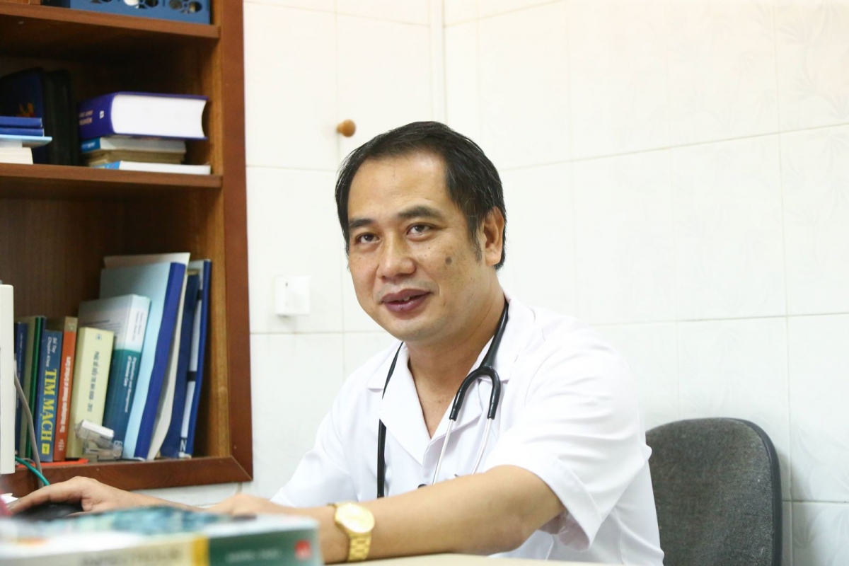 Bác sĩ Nguyễn Trung Cấp – Phó Giám đốc Bệnh viện Bệnh Nhiệt đới Trung ương